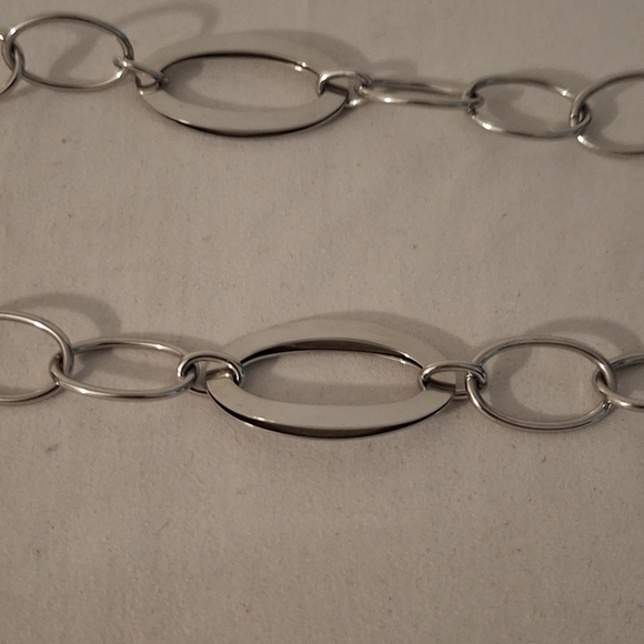 Milor Stainless Steel Flat Double Oval And Circle Chain Women's Necklace - Picture 4 of 6